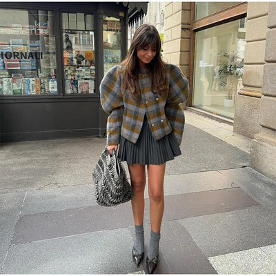 Autumn women's jacket with elegant retro style