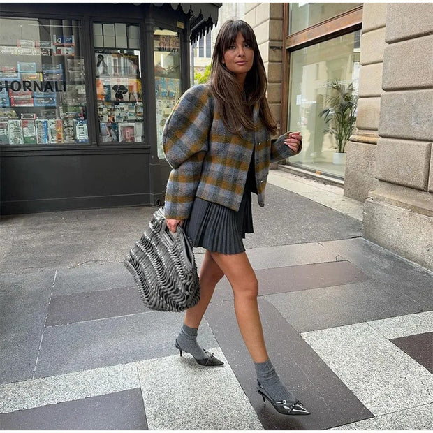 Autumn women's jacket with elegant retro style