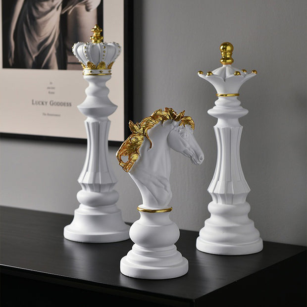 Chess resin ornaments wine cabinets kings queens