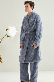 Long couple pajamas in European and American