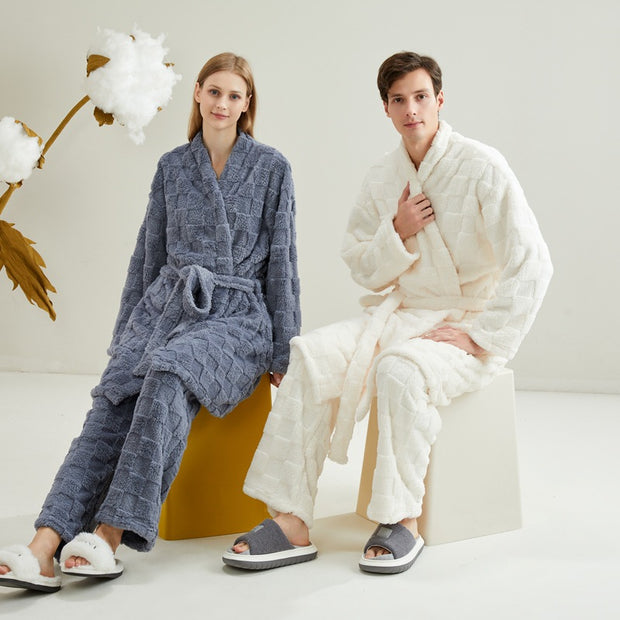 Long couple pajamas in European and American