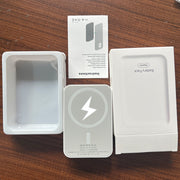 Magnetic wireless power bank suitable for Apple