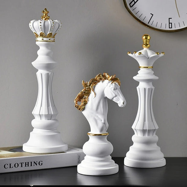 Chess resin ornaments wine cabinets kings queens